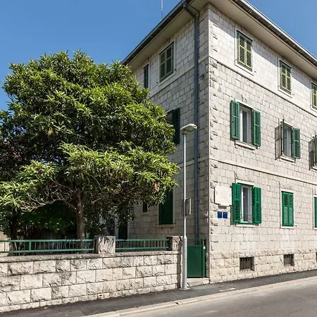 Konukevi Seabed Rooms2